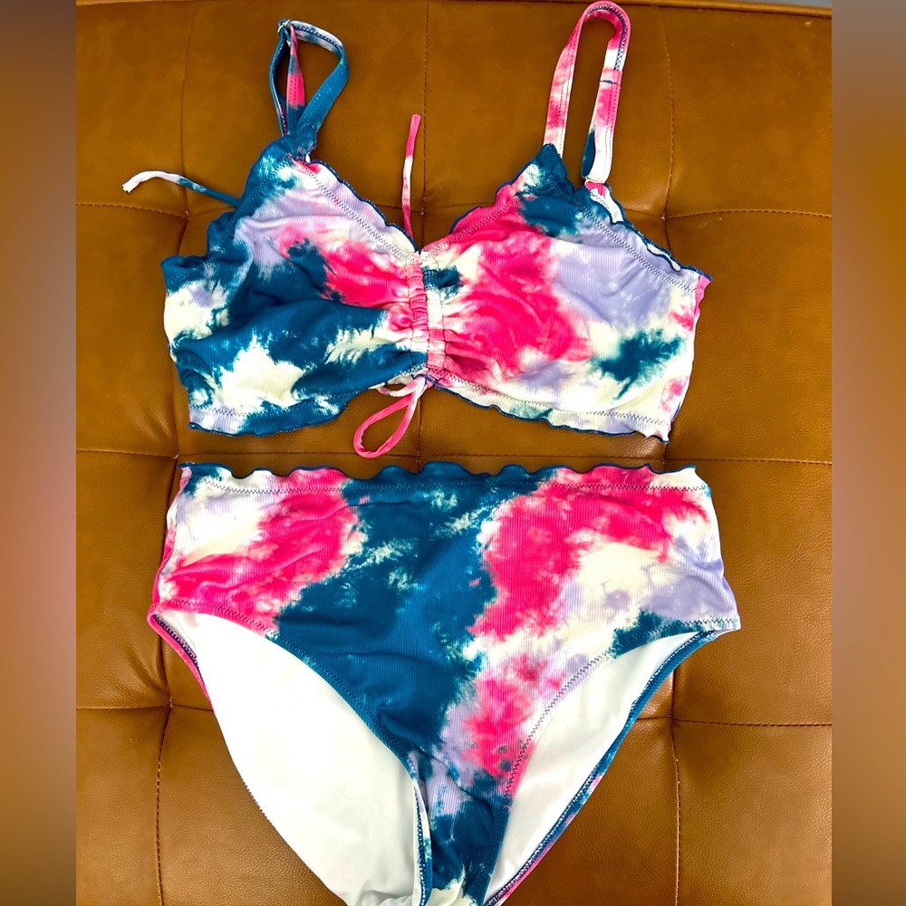 SHEIN tie dye bikini 0XL plus line . Great condition, very stretchy